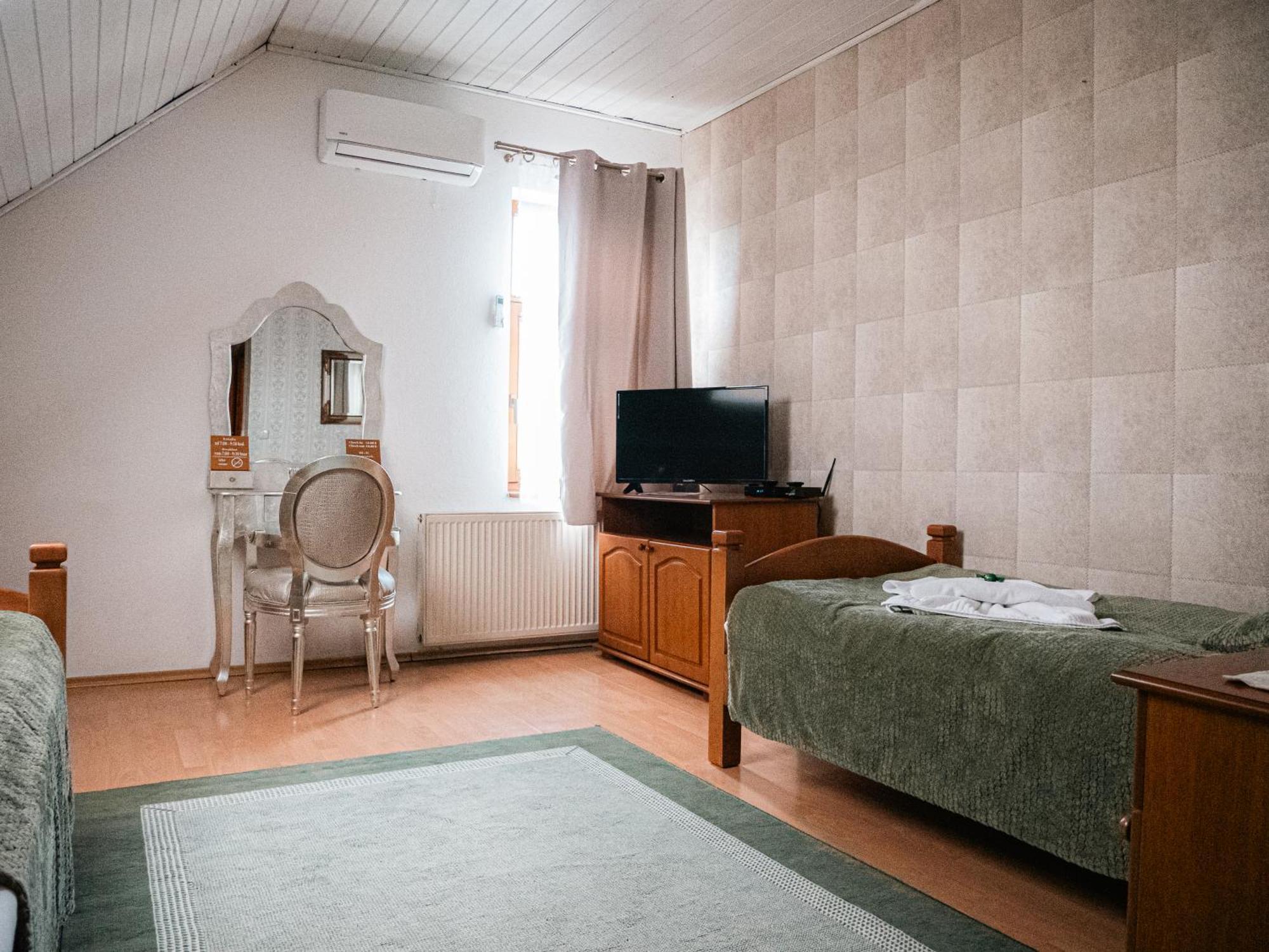 U Krba Otel Litra Dış mekan fotoğraf